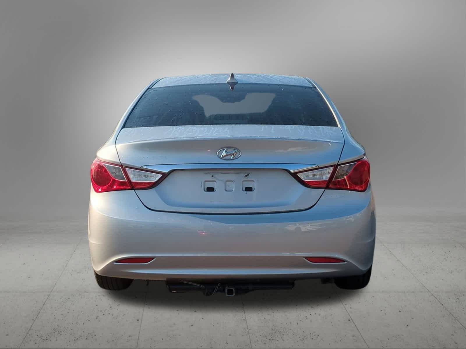 Thumbnail: 2011 Hyundai Sonata - 5