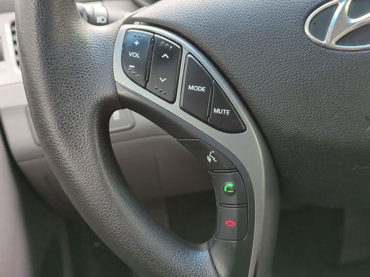 Thumbnail: 2015 Hyundai Elantra - 23