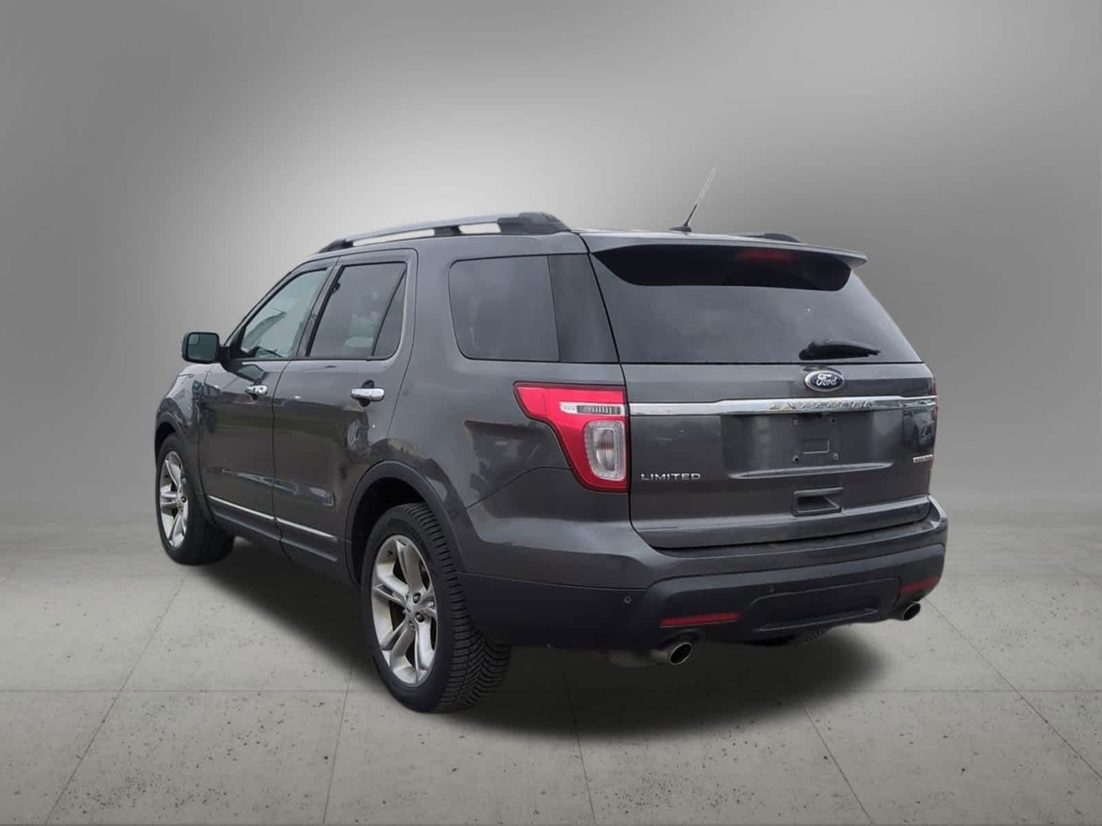 Thumbnail: 2015 Ford Explorer - 4