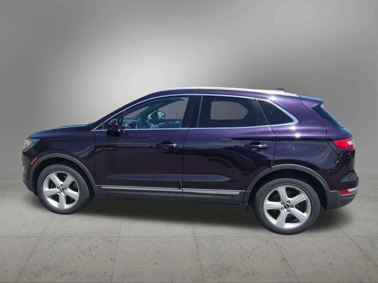 Thumbnail: 2015 Lincoln MKC - 3