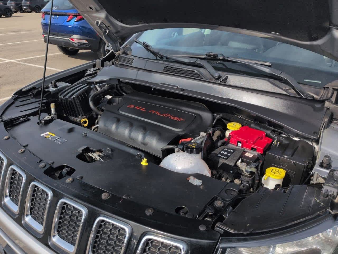 Thumbnail: 2019 Jeep Compass - 14