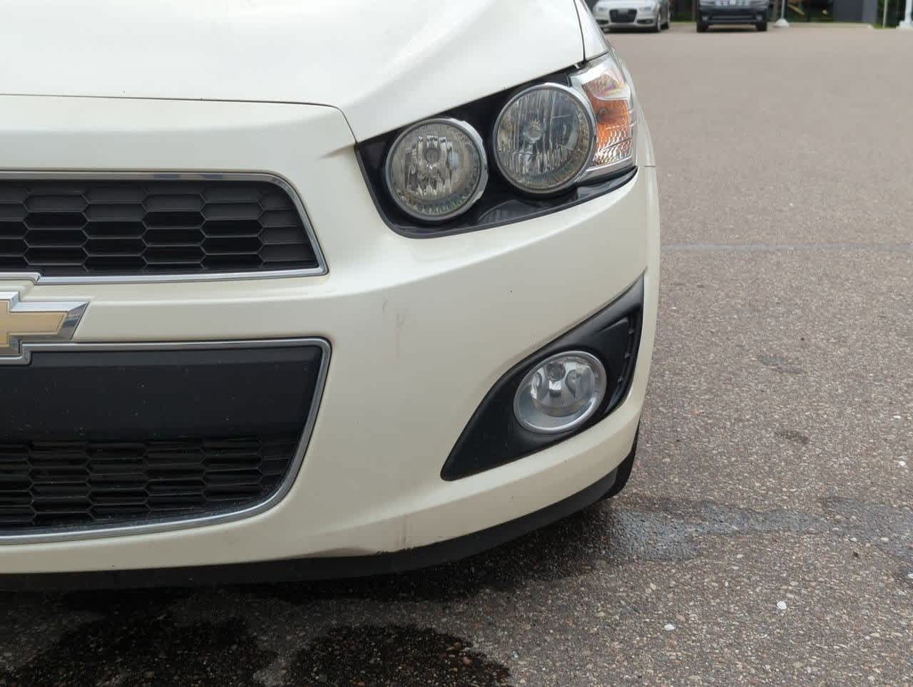 Thumbnail: 2015 Chevrolet Sonic - 10