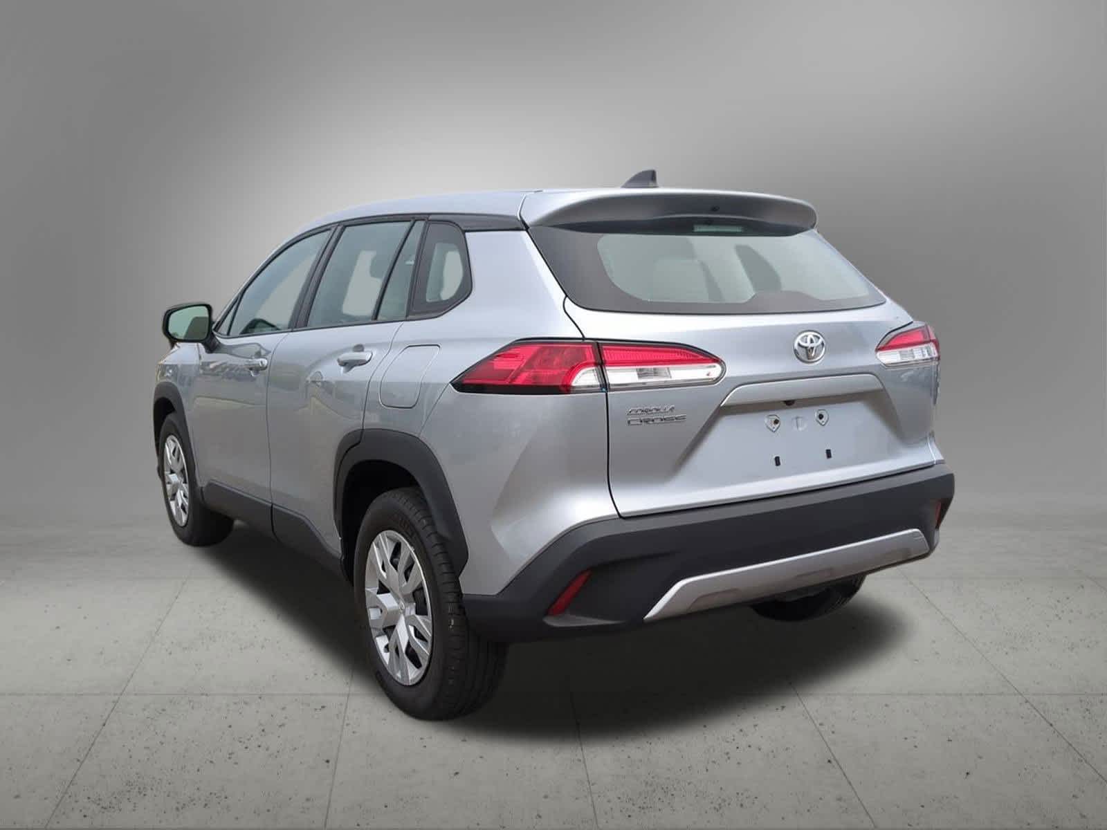 Thumbnail: 2022 Toyota Corolla Cross - 4