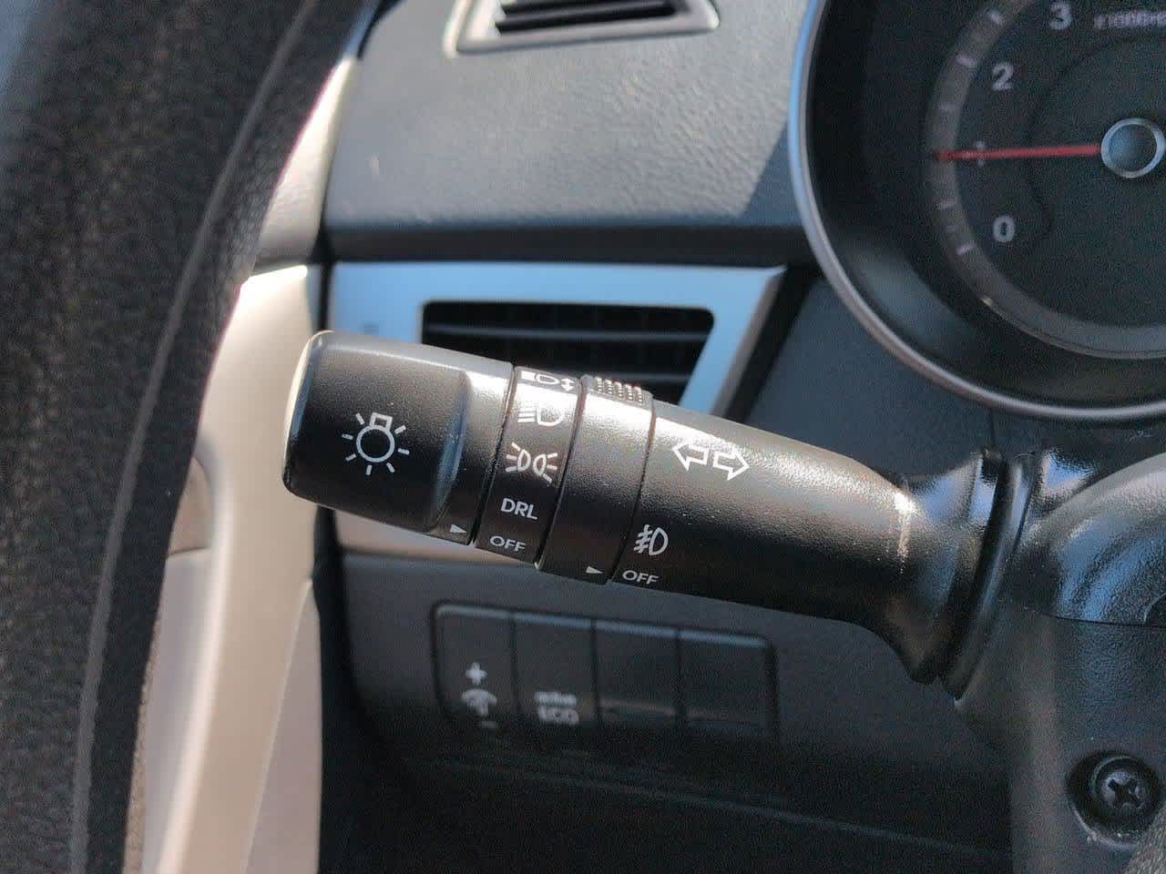 Thumbnail: 2014 Hyundai Elantra - 28