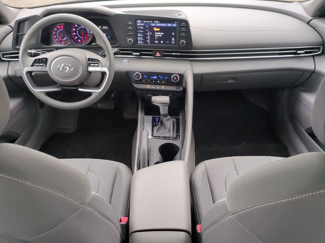 Thumbnail: 2023 Hyundai Elantra - 14