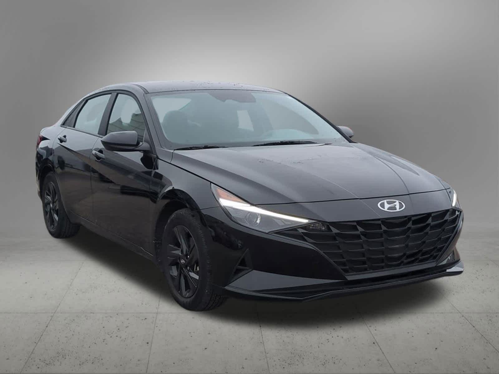 Thumbnail: 2023 Hyundai Elantra - 8