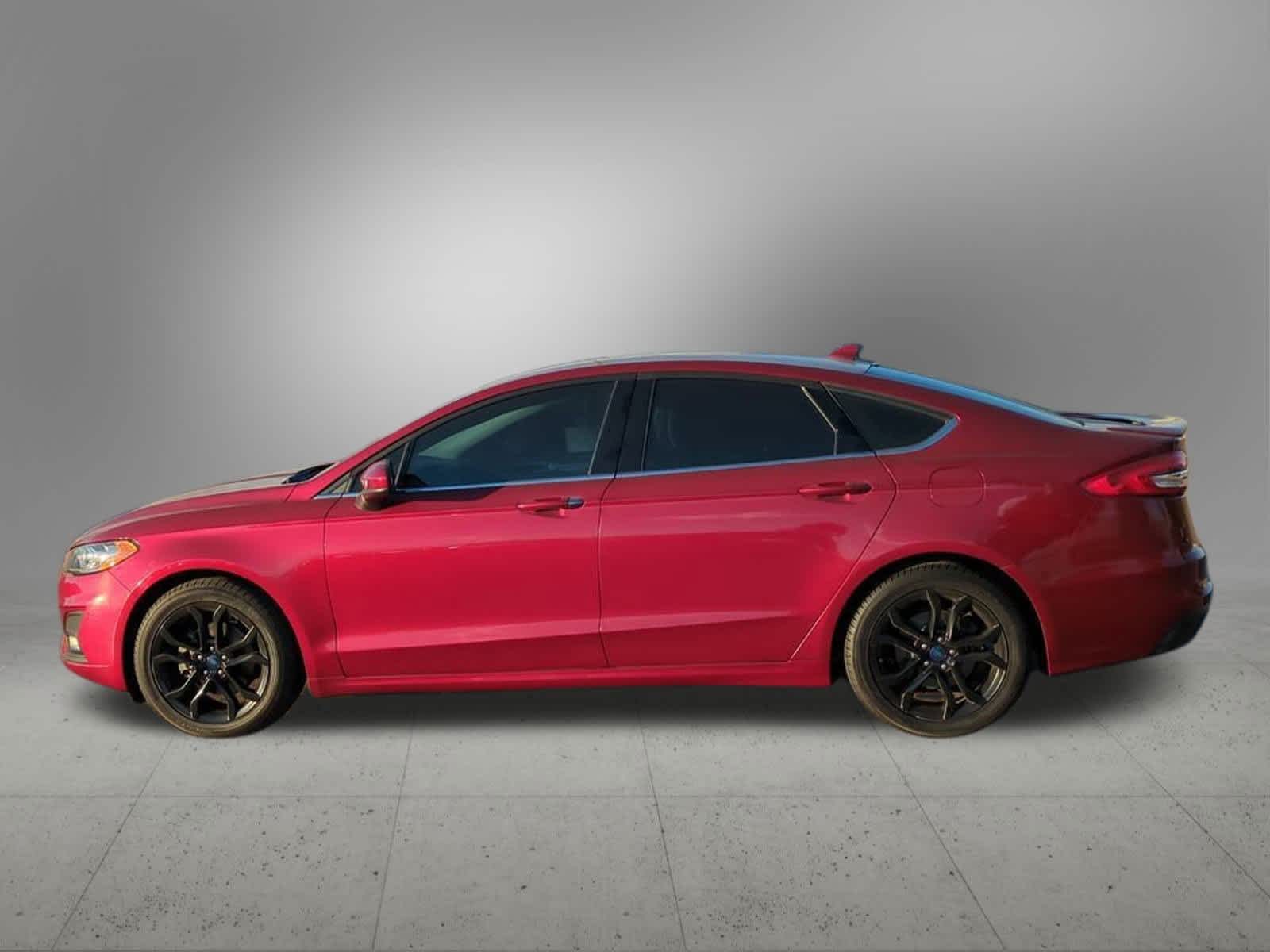 Thumbnail: 2019 Ford Fusion - 3