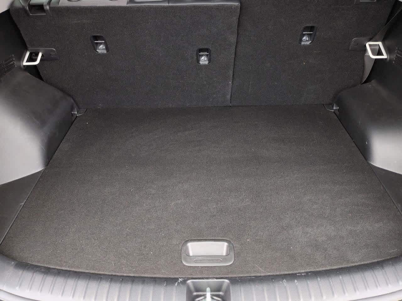 Thumbnail: 2023 Kia Seltos - 32