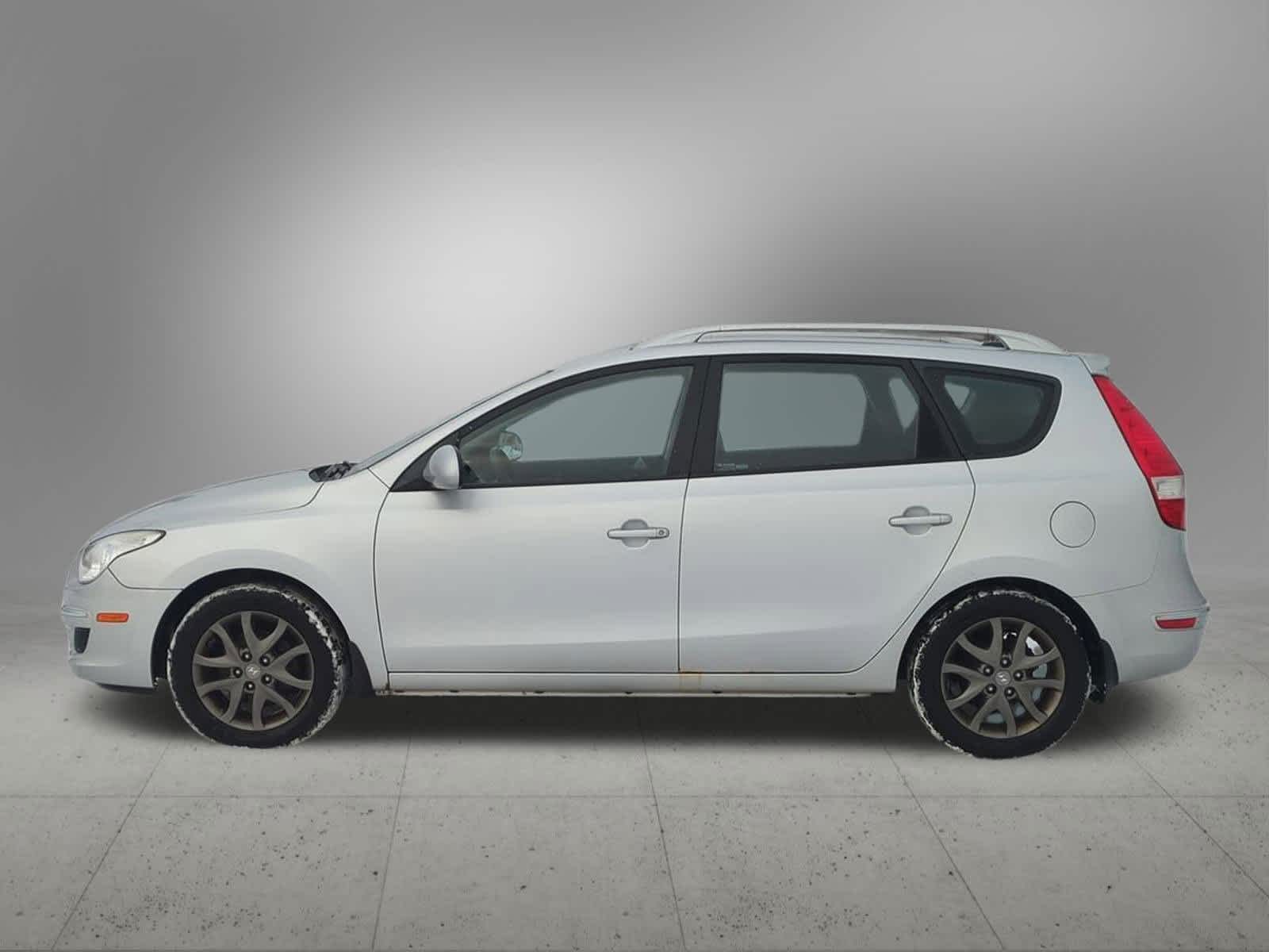 Thumbnail: 2012 Hyundai Elantra - 3