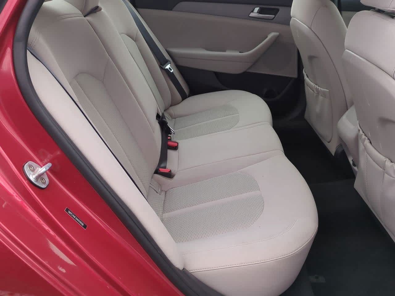 Thumbnail: 2017 Hyundai Sonata - 18