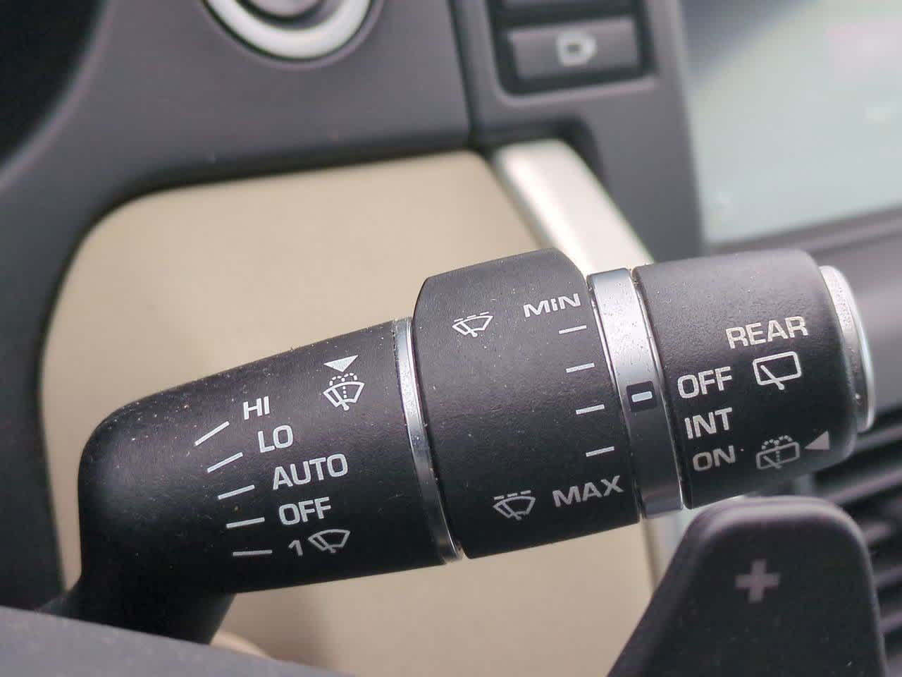 Thumbnail: 2017 Land Rover Discovery Sport - 27