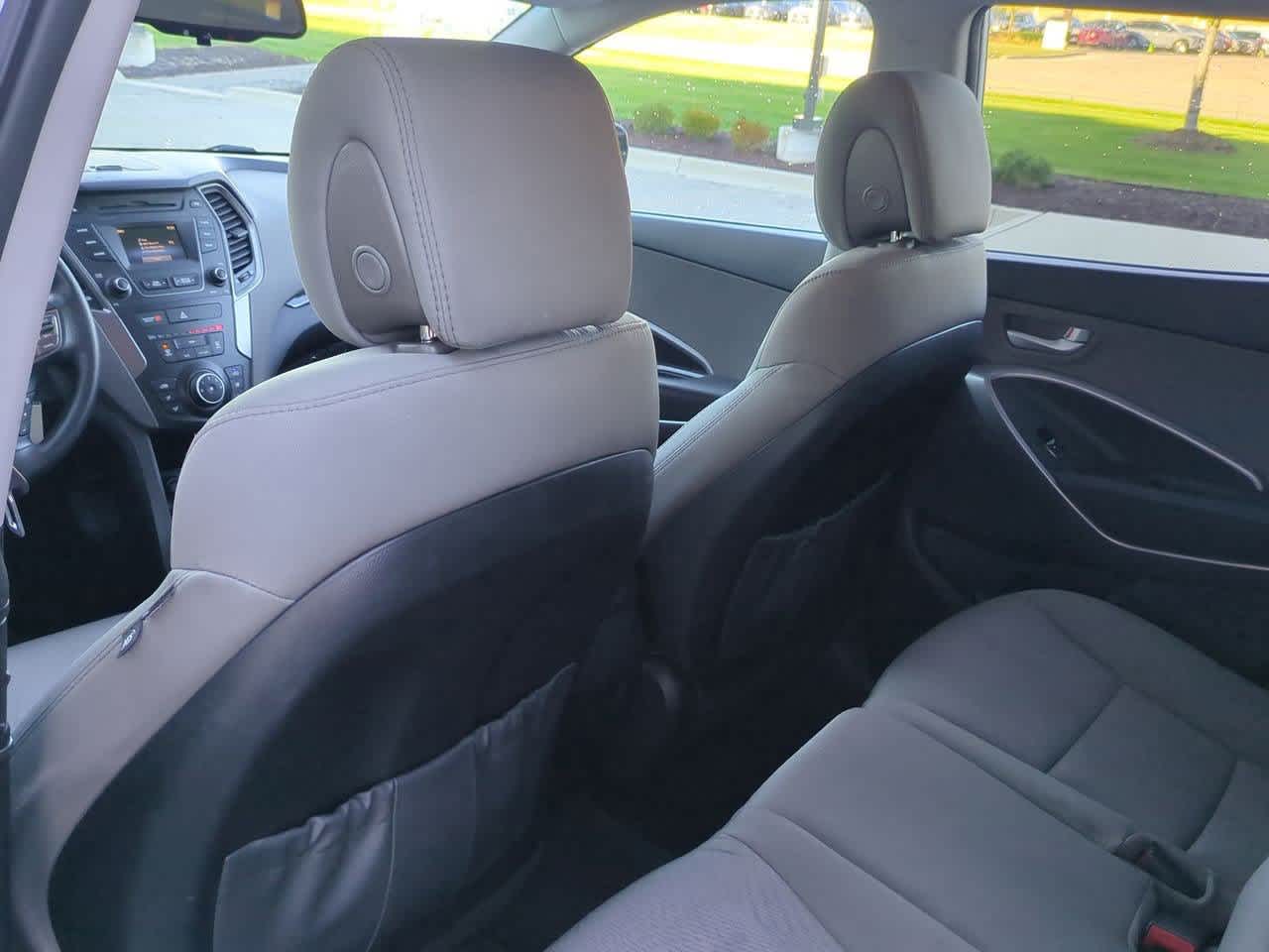 Thumbnail: 2016 Hyundai Santa Fe - 17