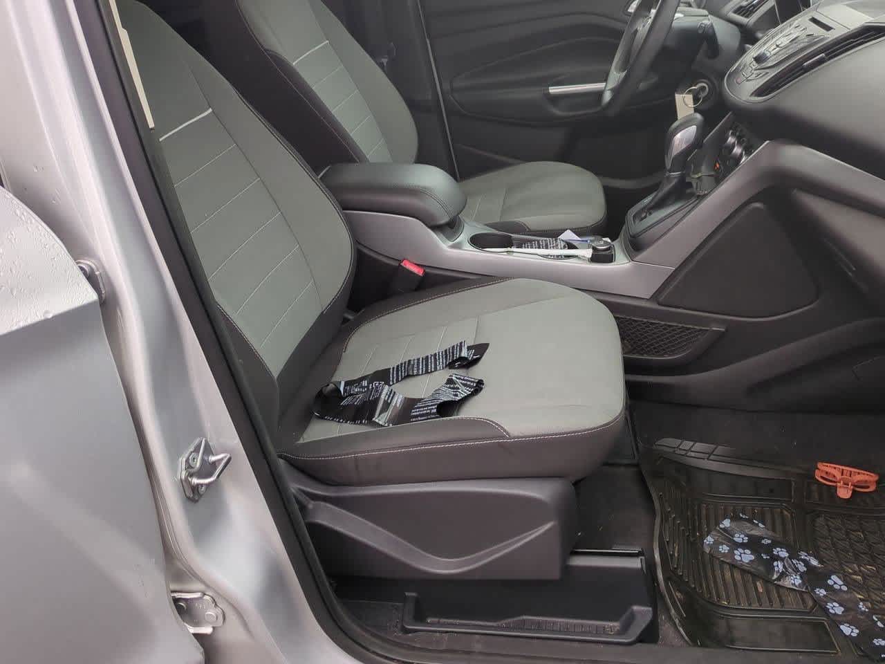 Thumbnail: 2015 Ford Escape - 21