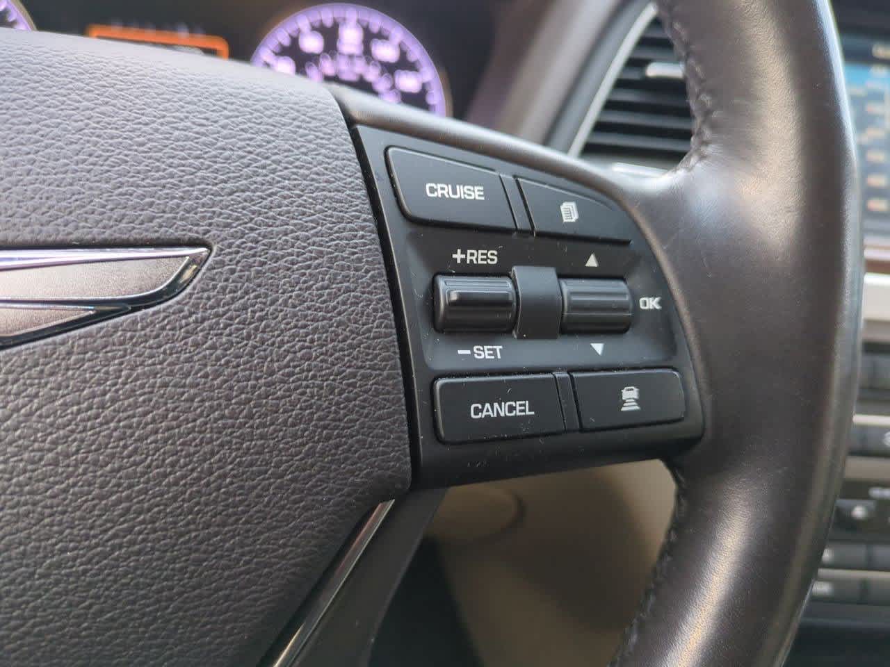 Thumbnail: 2017 Genesis G80 - 23