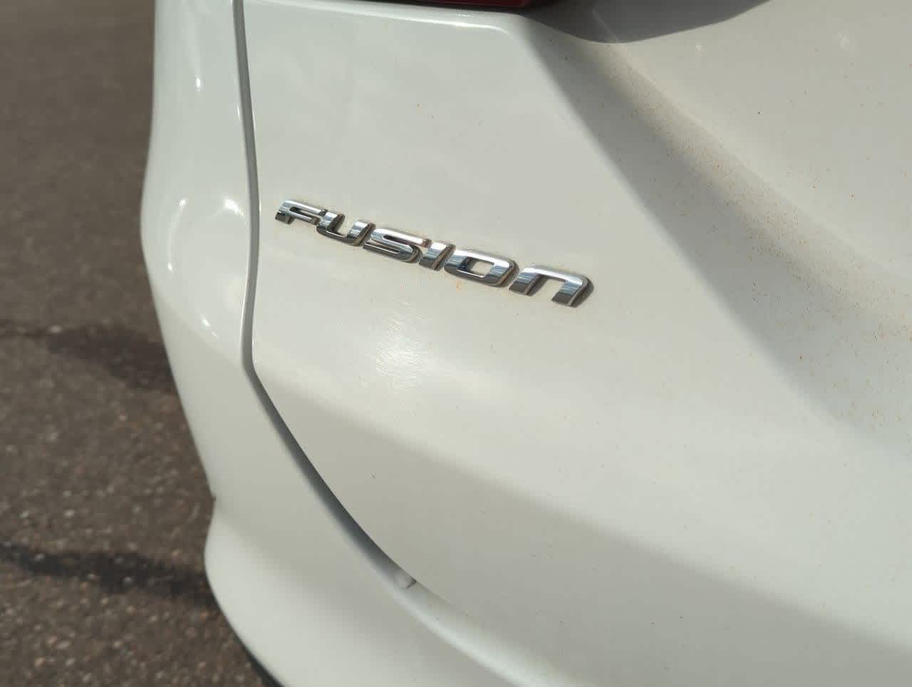 2017 Ford Fusion SE 10
