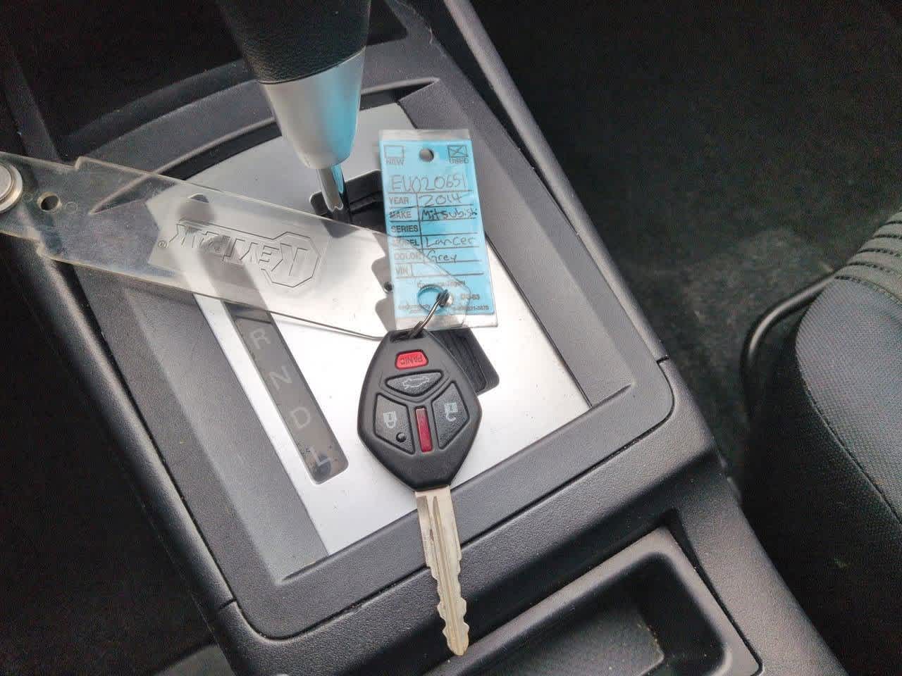 Thumbnail: 2014 Mitsubishi Lancer - 32