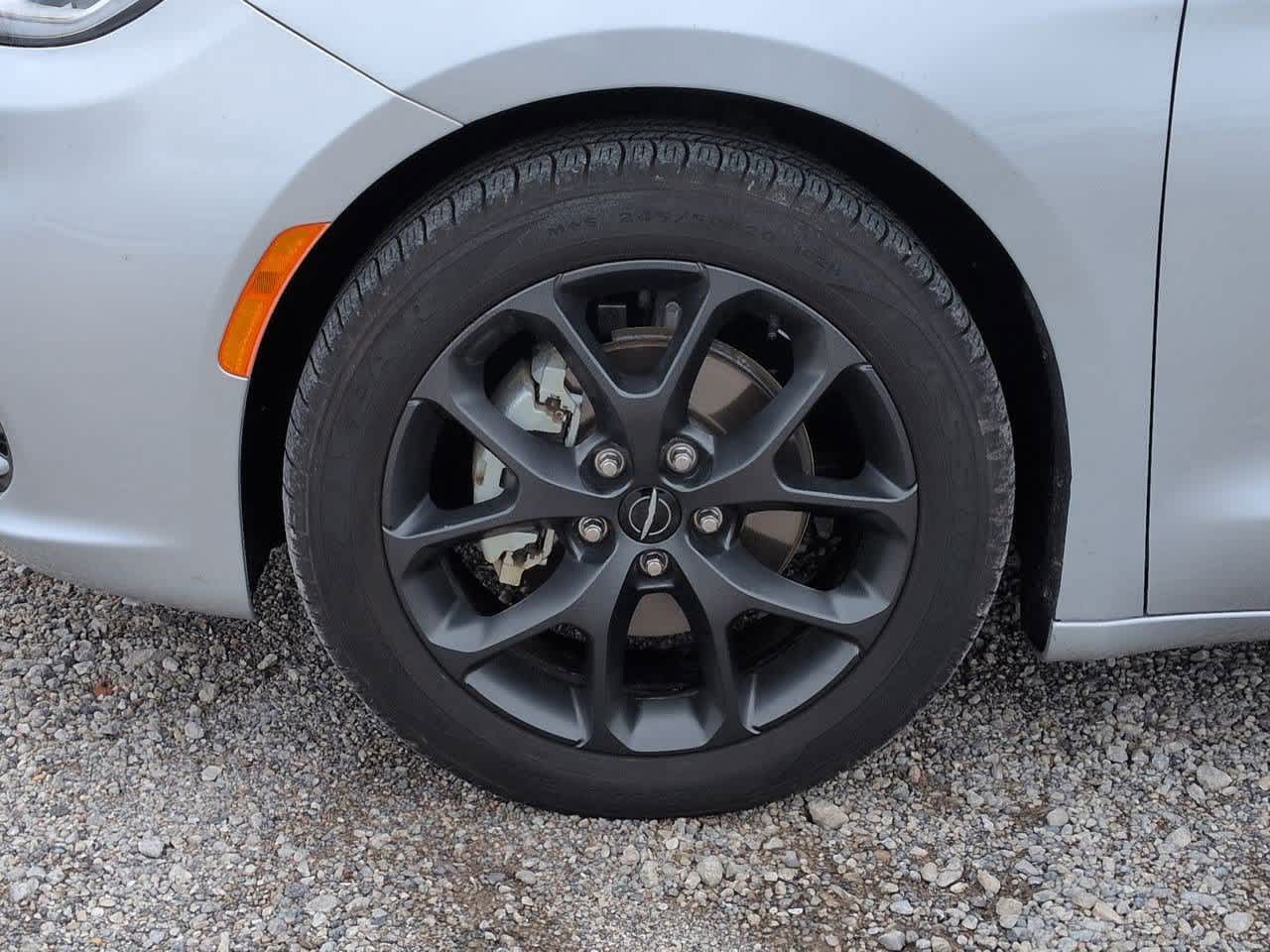 Thumbnail: 2023 Chrysler Pacifica - 13