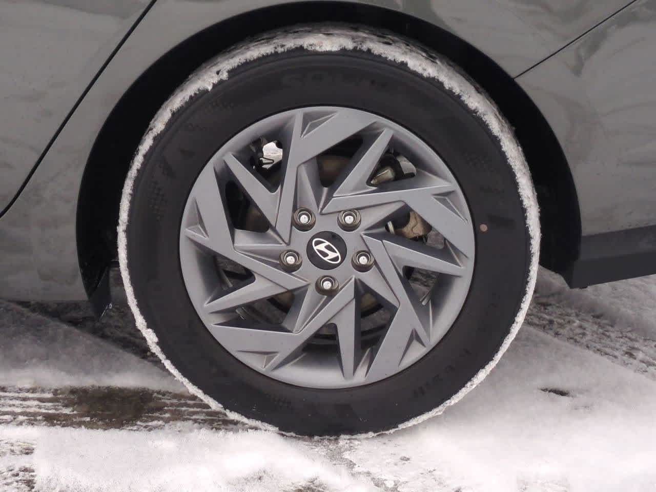 Thumbnail: 2024 Hyundai Elantra - 13