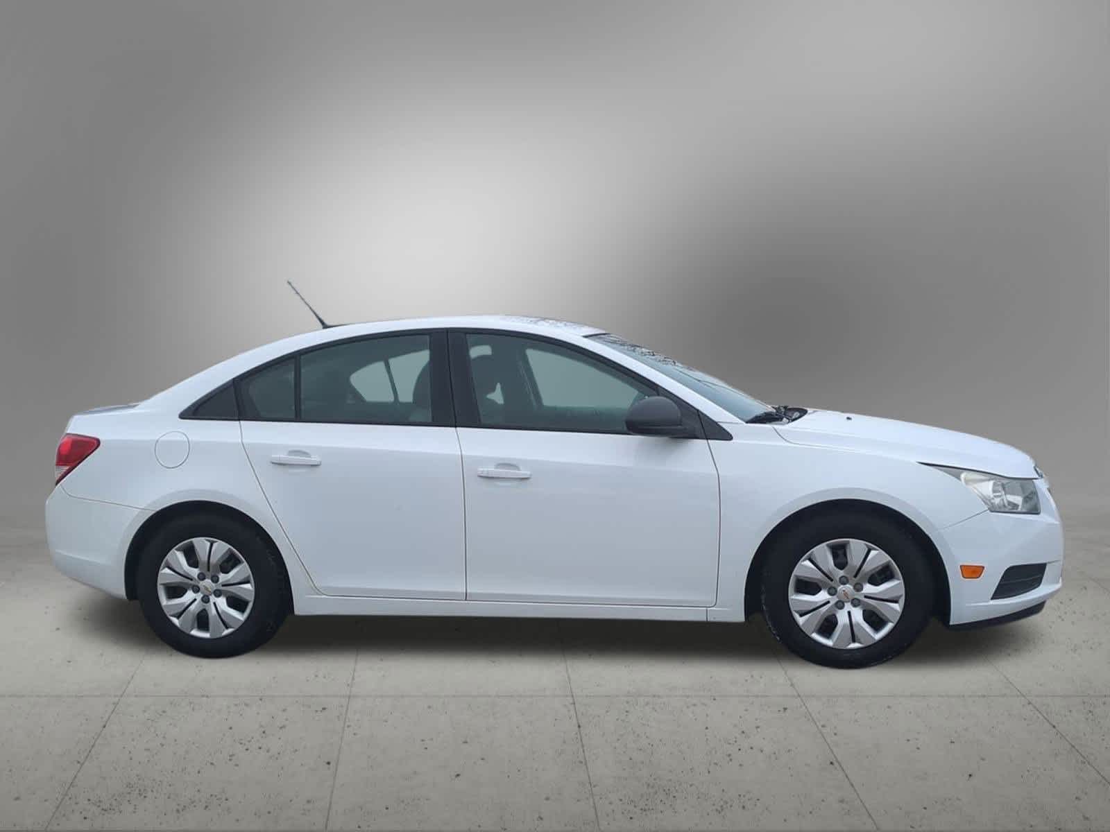 Thumbnail: 2013 Chevrolet Cruze - 7
