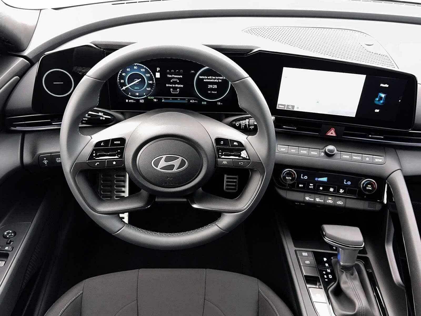 Thumbnail: 2026 Hyundai Elantra - 17