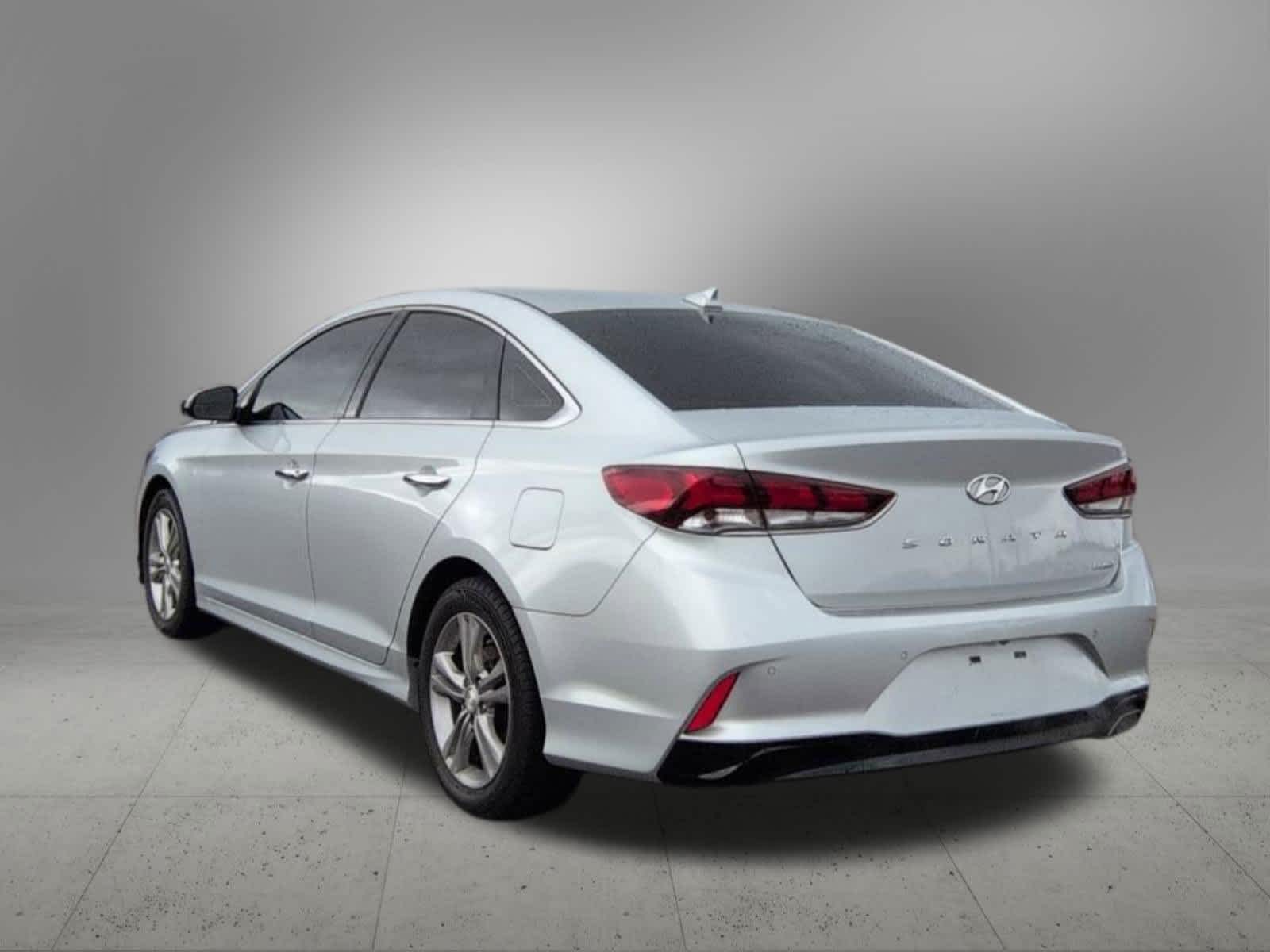 Thumbnail: 2018 Hyundai Sonata - 4