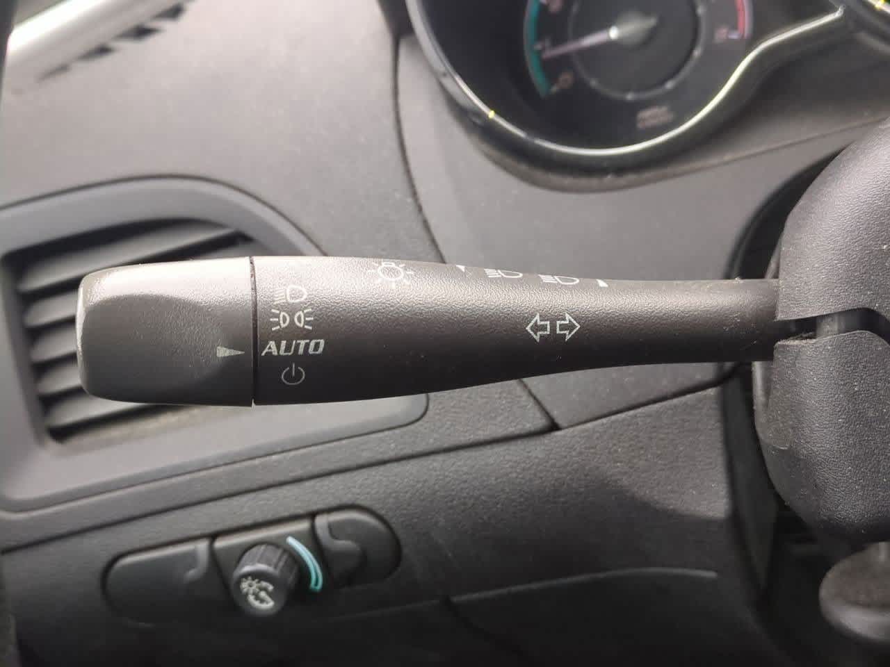 Thumbnail: 2009 Chevrolet Malibu - 25