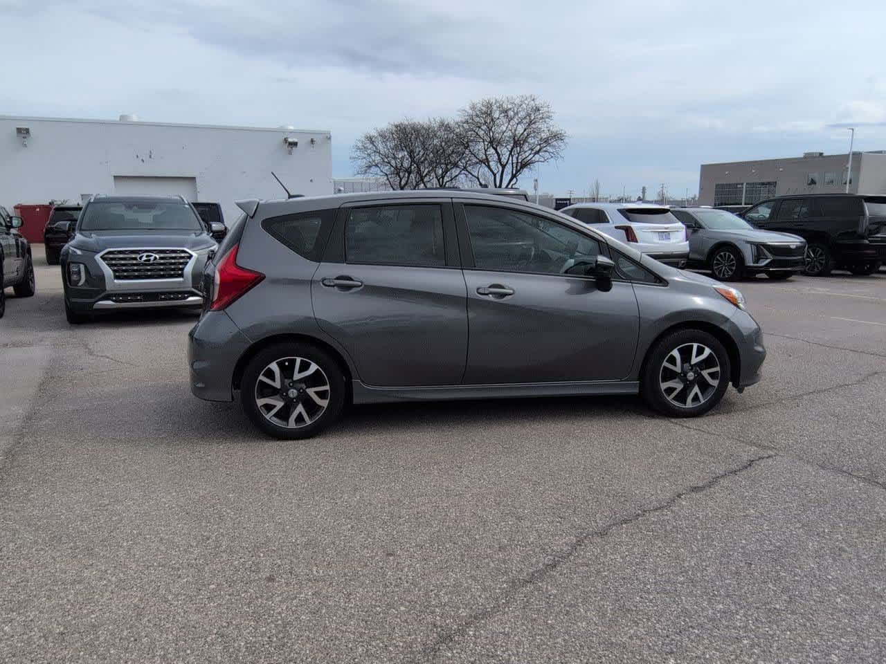 Thumbnail: 2016 Nissan Versa Note - 7