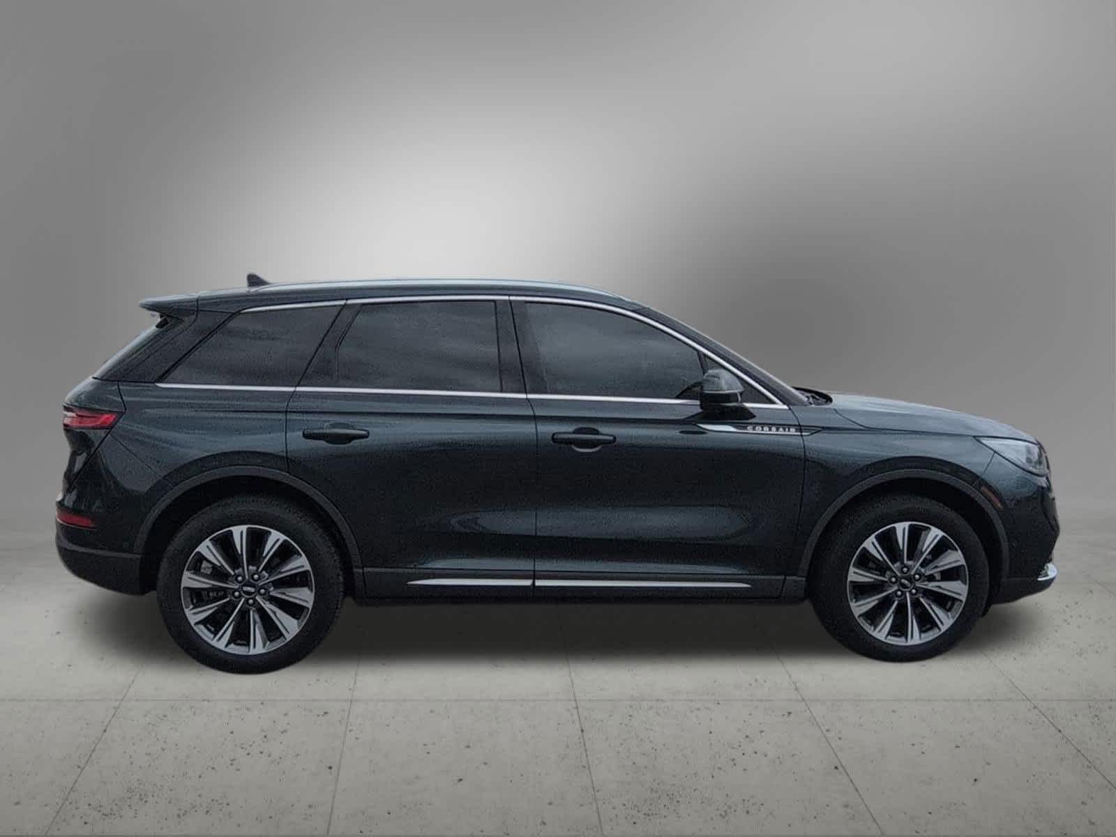 Thumbnail: 2021 Lincoln Corsair - 7