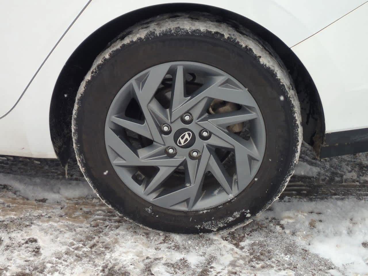 Thumbnail: 2024 Hyundai Elantra - 13