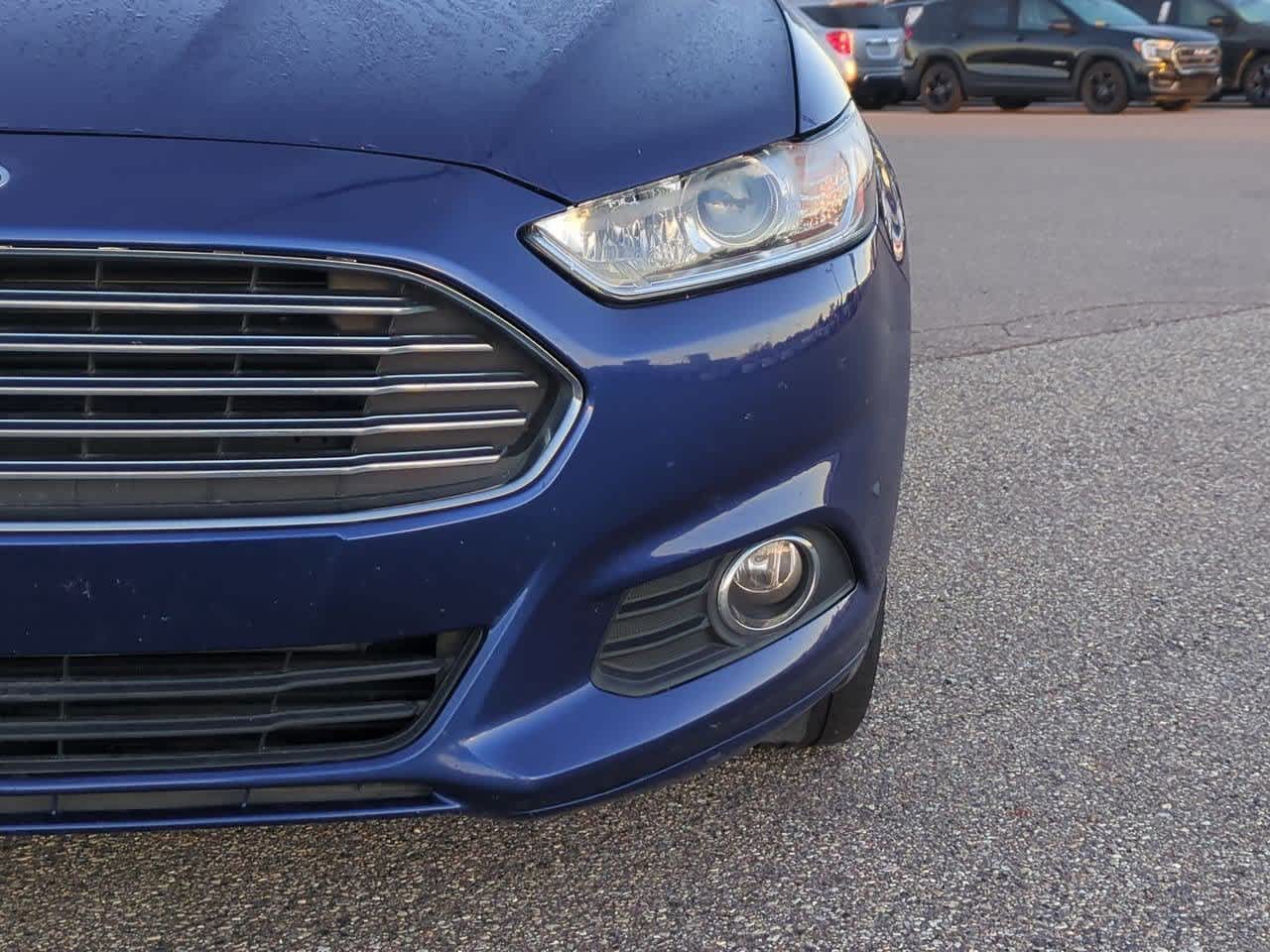 Thumbnail: 2015 Ford Fusion - 10