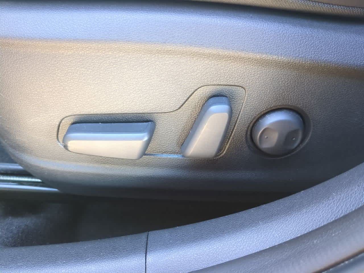 Thumbnail: 2023 Hyundai Kona - 16