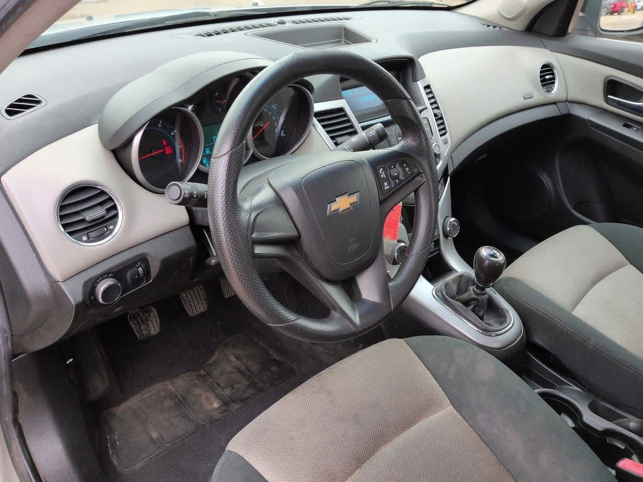 Thumbnail: 2012 Chevrolet Cruze - 2