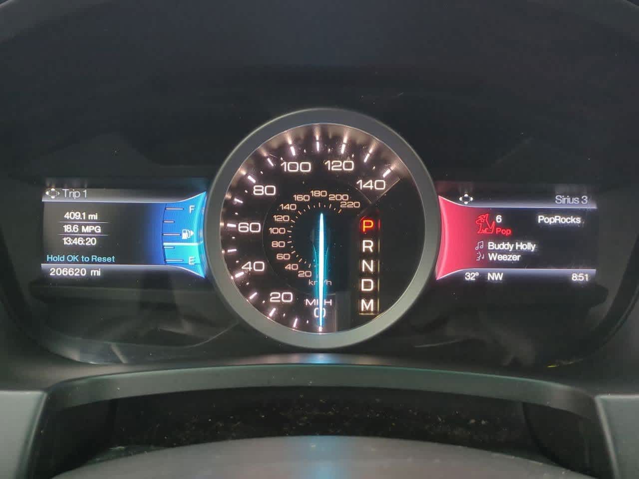 Thumbnail: 2015 Ford Explorer - 32