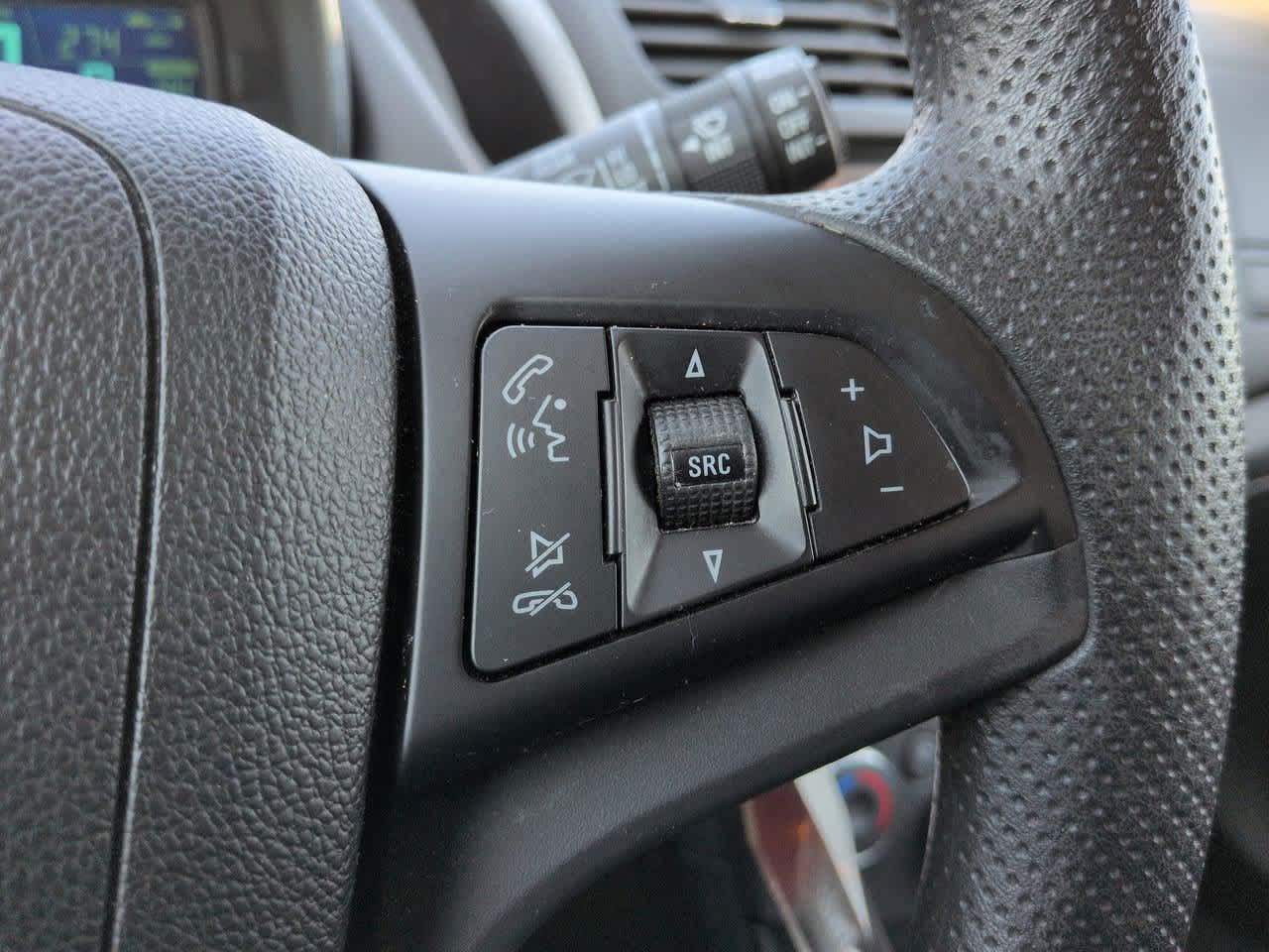 Thumbnail: 2016 Chevrolet Trax - 23