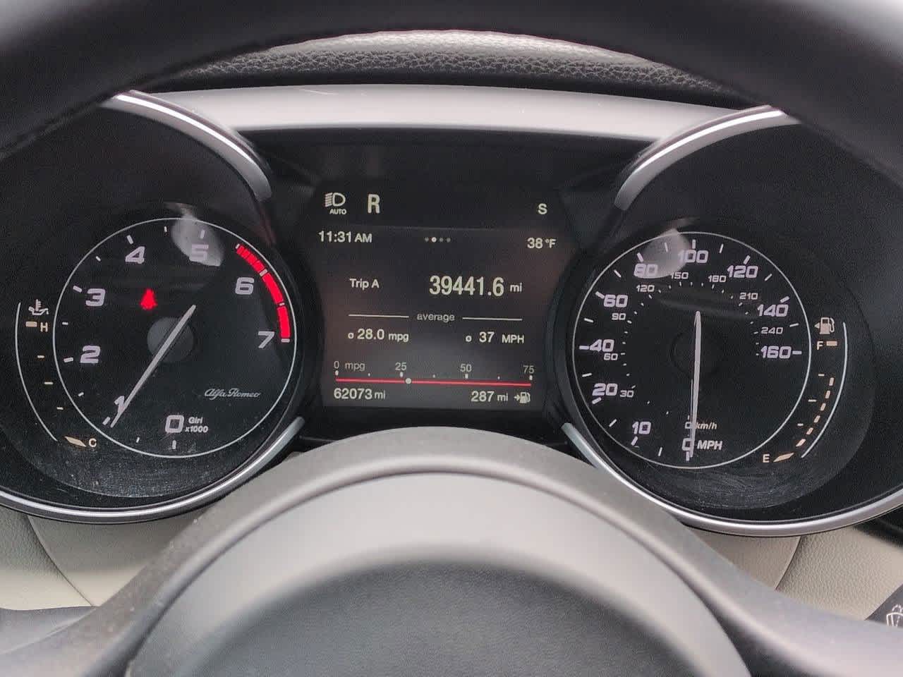 Thumbnail: 2019 Alfa Romeo Giulia - 31