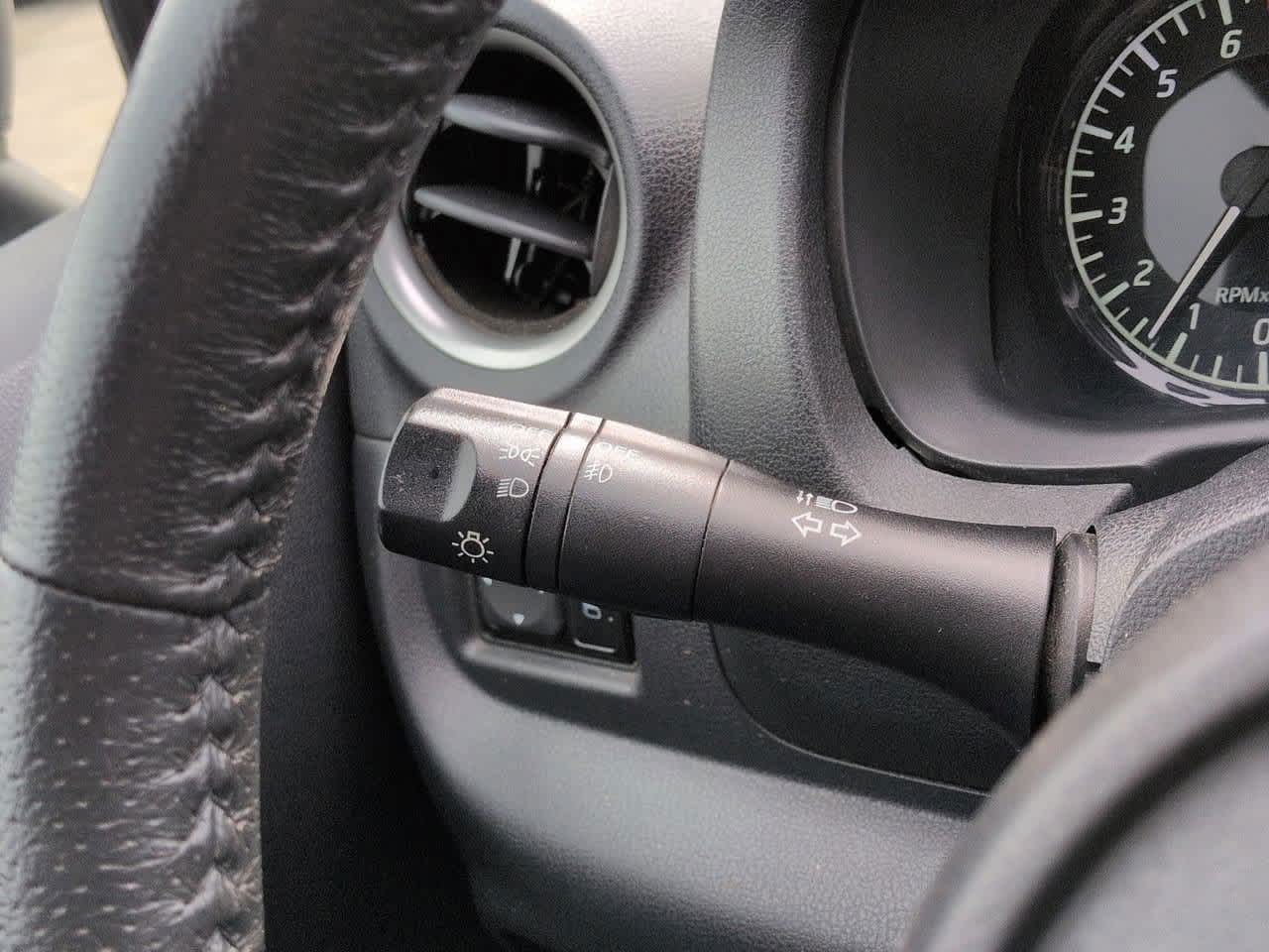 Thumbnail: 2016 Nissan Versa Note - 26