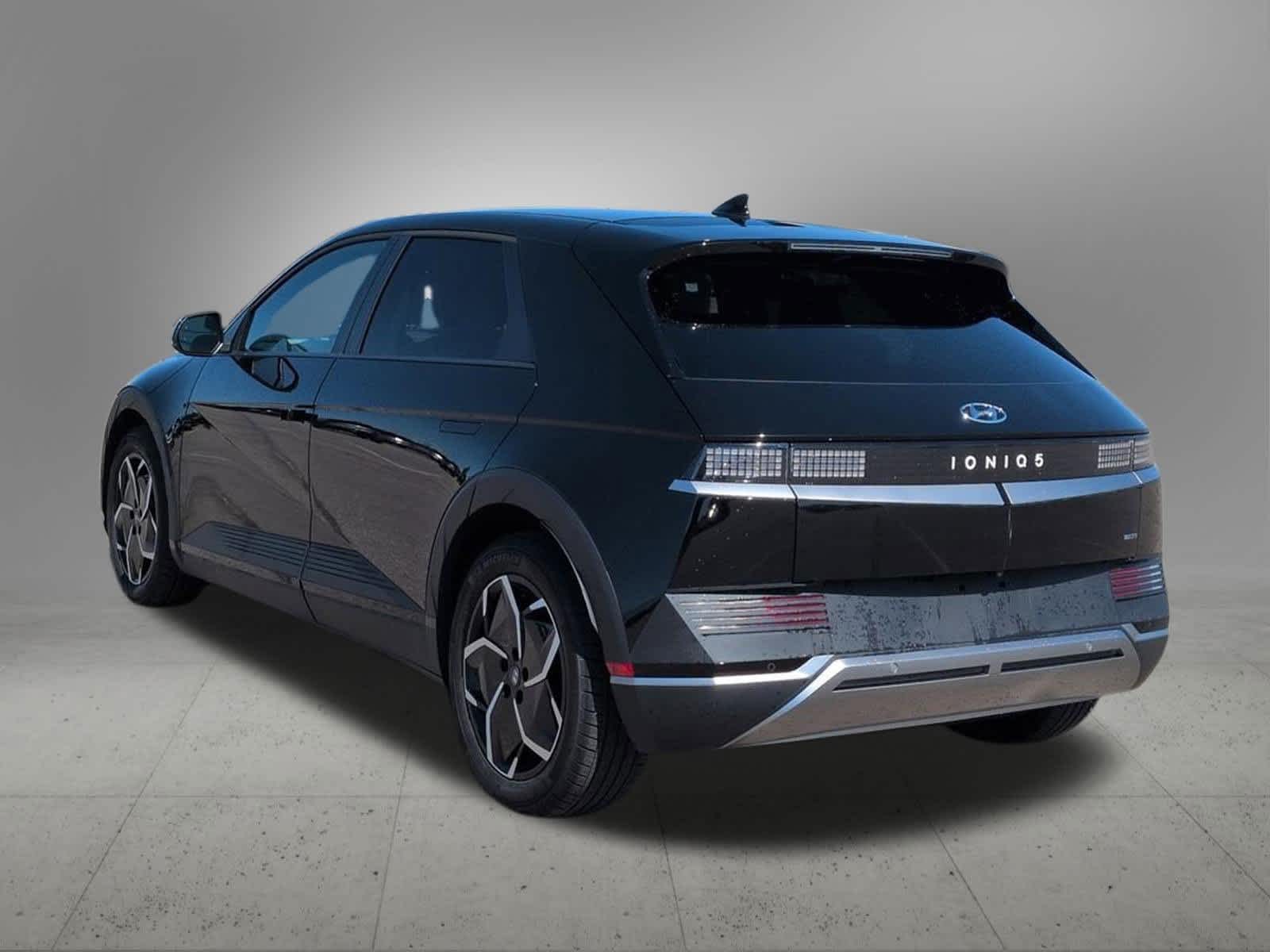 Thumbnail: 2024 Hyundai Ioniq 5 - 4