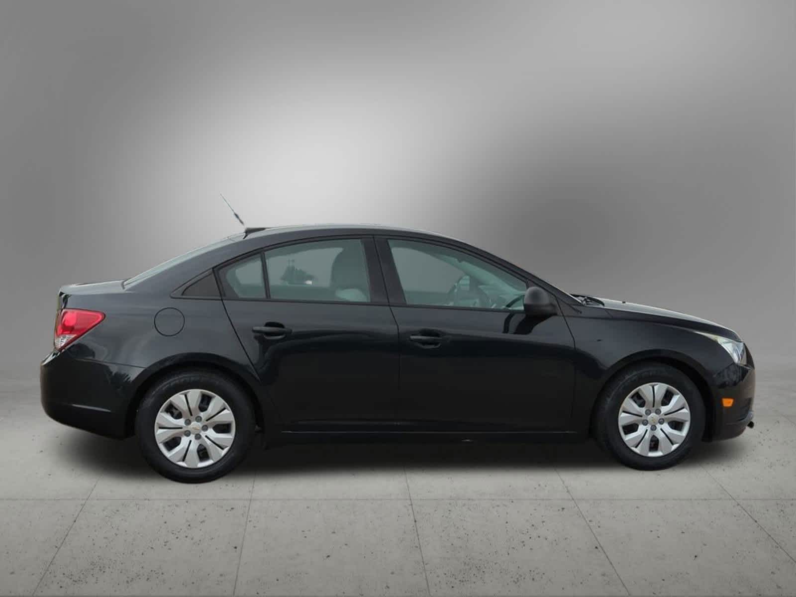 2013 Chevrolet Cruze LS 7