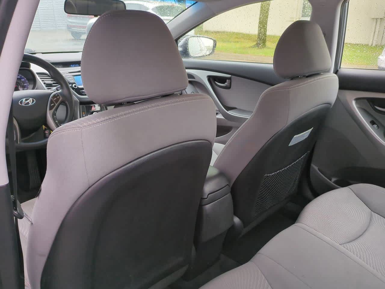 Thumbnail: 2015 Hyundai Elantra - 18