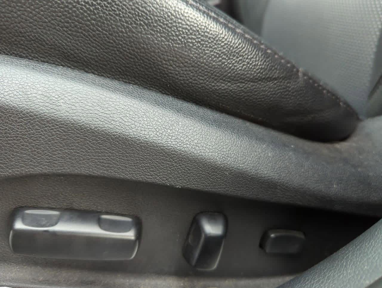 2011 Hyundai Sonata SE 16