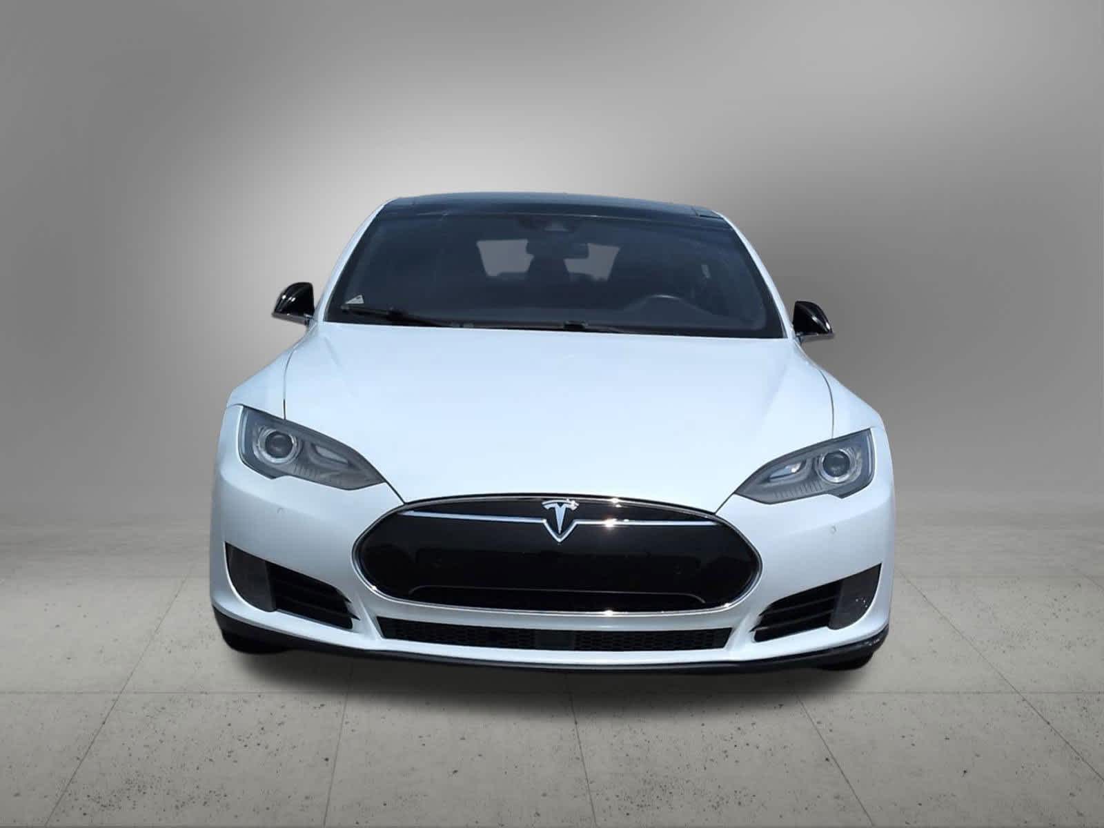 Thumbnail: 2015 Tesla Model S - 9