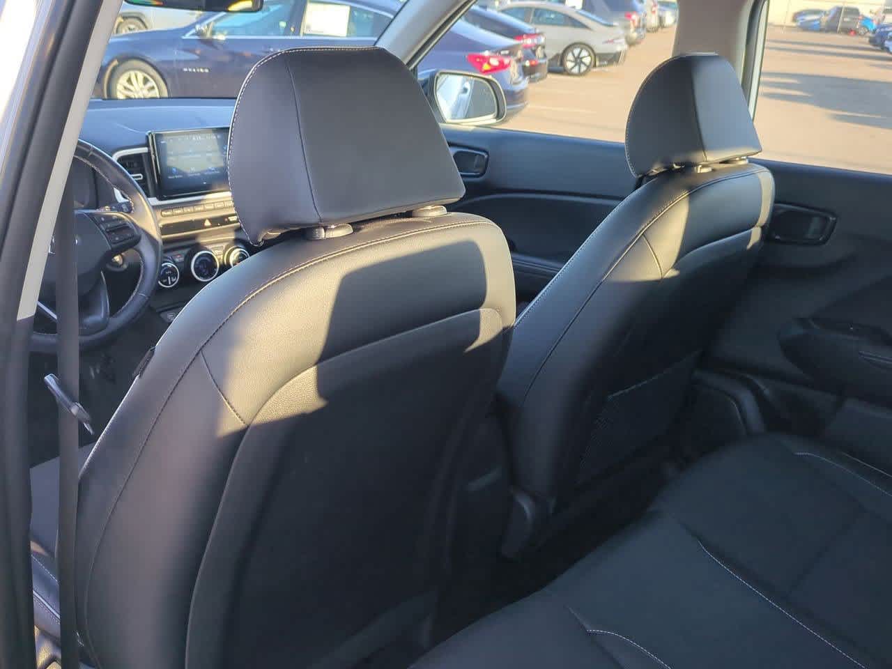 Thumbnail: 2023 Hyundai Venue - 17