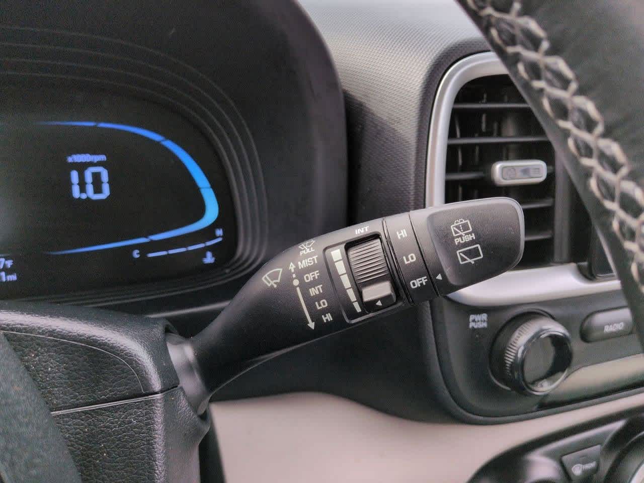 Thumbnail: 2023 Hyundai Venue - 26