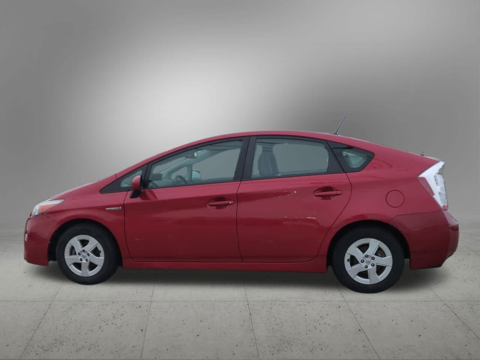 Thumbnail: 2010 Toyota Prius - 3