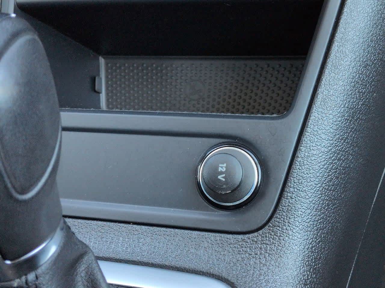 Thumbnail: 2014 Volkswagen Tiguan - 28