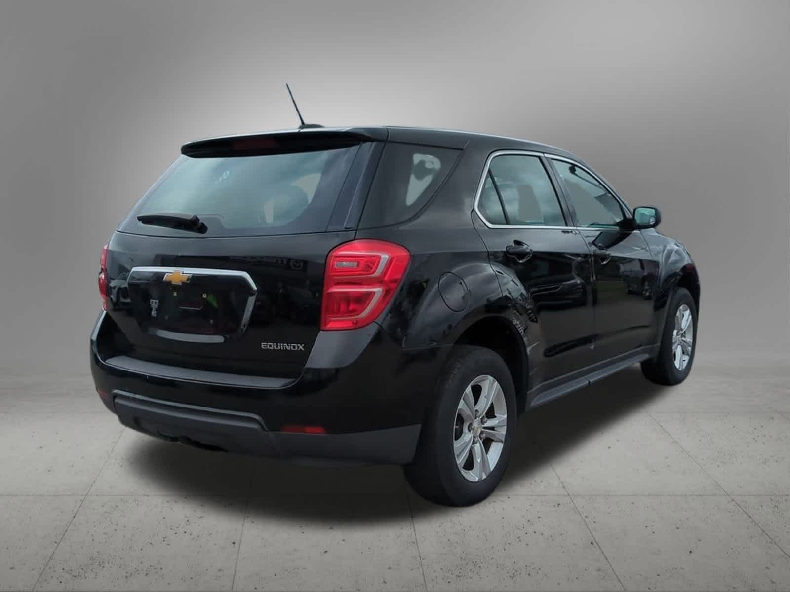 Thumbnail: 2016 Chevrolet Equinox - 6