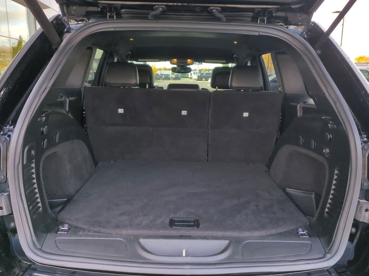 Thumbnail: 2018 Jeep Grand Cherokee - 32