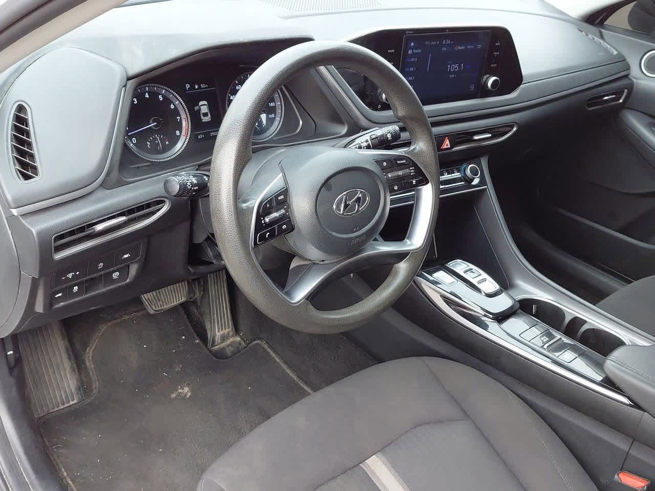 2023 Hyundai Sonata SE 2