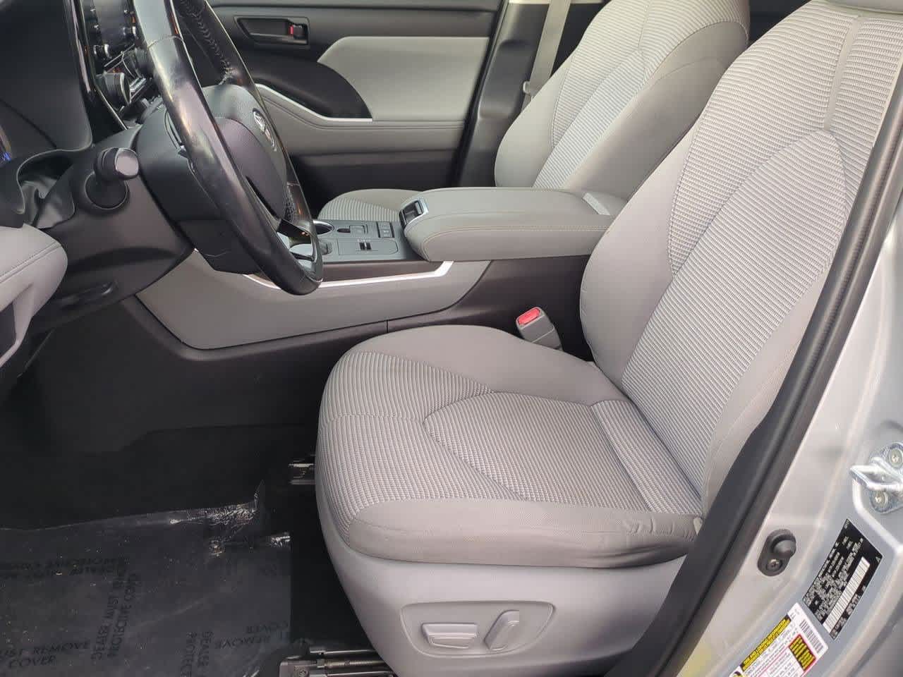 Thumbnail: 2021 Toyota Highlander - 15