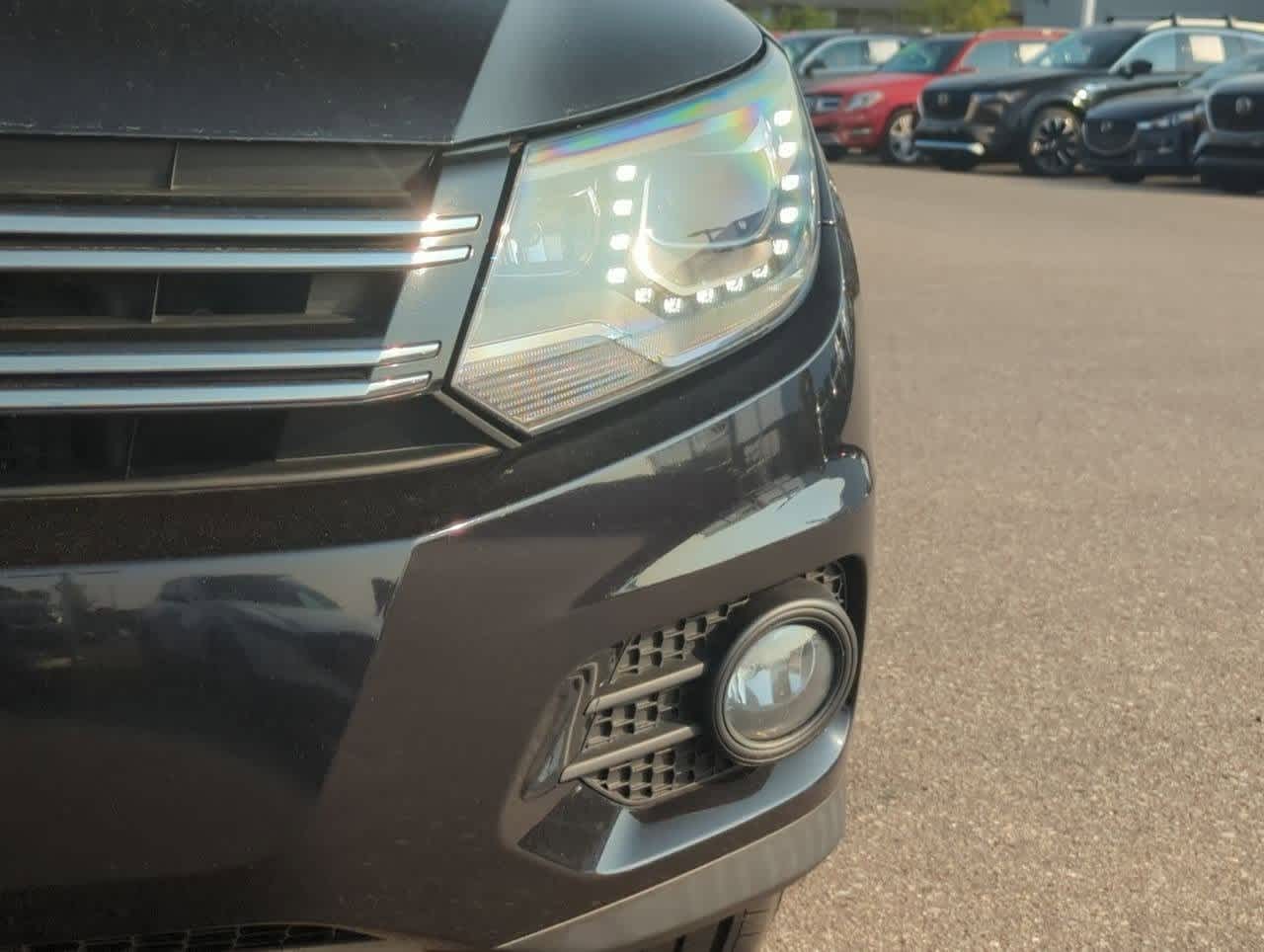 Thumbnail: 2016 Volkswagen Tiguan - 10